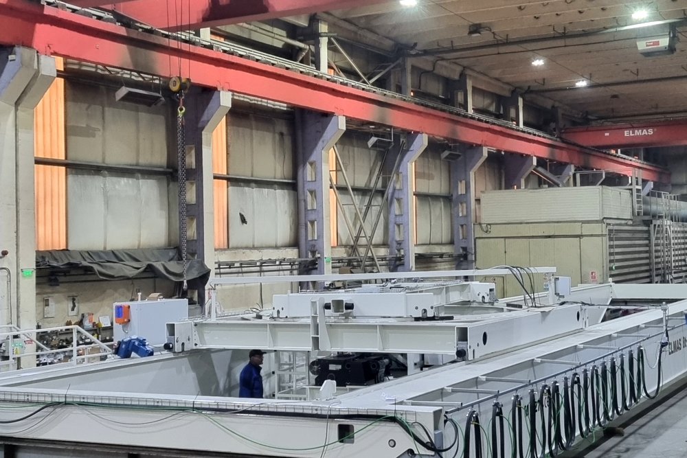 Macarale industriale Elmas