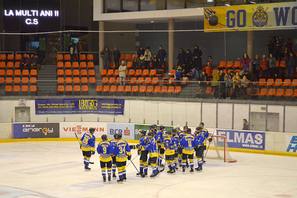 Sustinem sportul - Hochei - Corona Wolfes Brasov