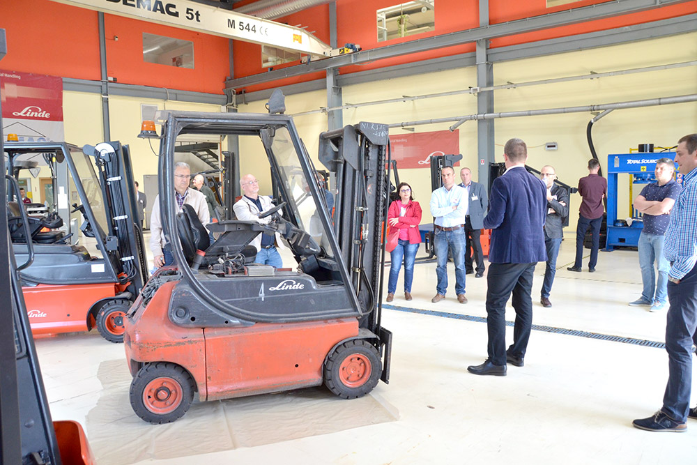 Linde forklift trucks remanufactured by Elmas - seminar